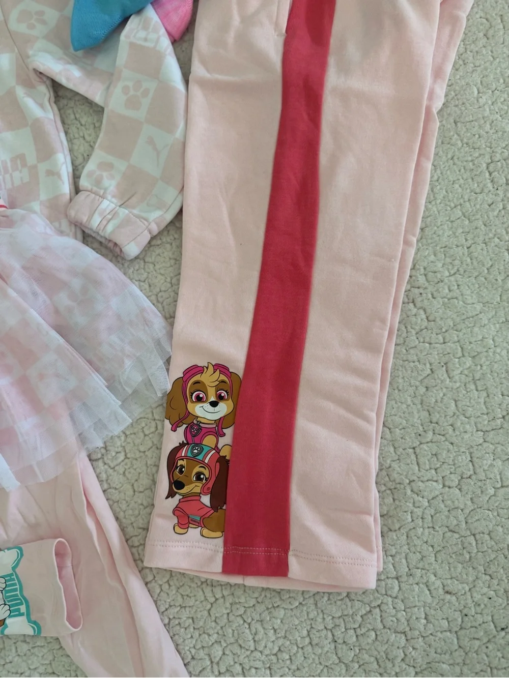 New girls Sz 4T Puma Pink Paw Patrol Set with Tutu & Leggings, sweatshirt, socks